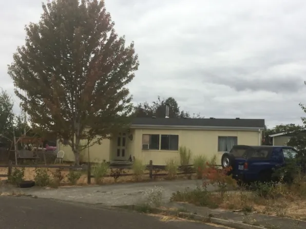 804 Mathias Ct, Molalla, OR 97038