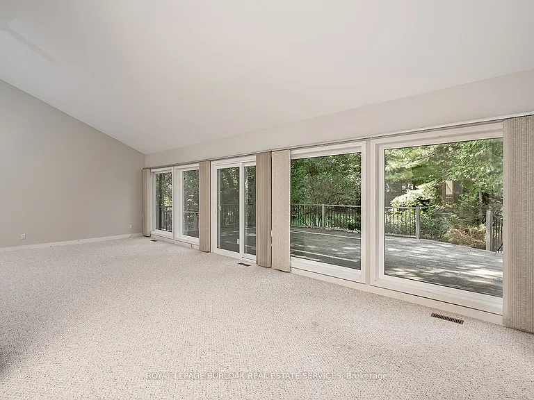 4189 Inglewood Dr — Photo 12