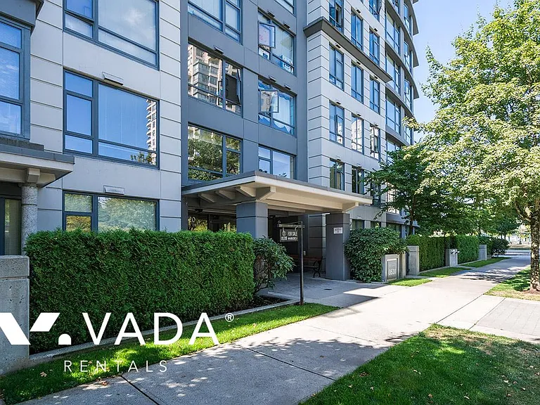 3520 Crowley Dr #703 — Photo 2