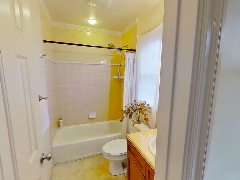 1318 San Andres St #C — Photo 5