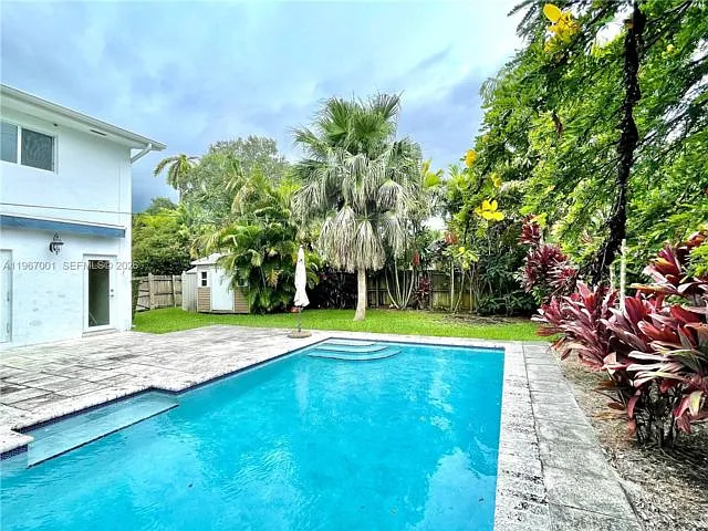 10672 SW 77th Ave — Photo 9
