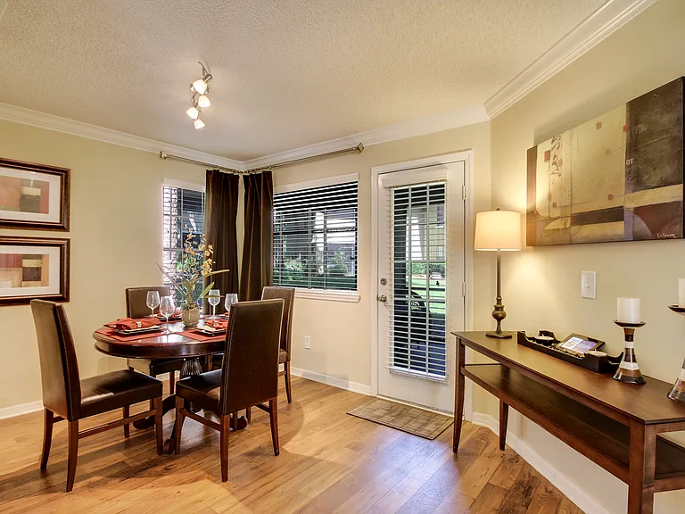 Elements of Belle Rive Apartments — Photo 10