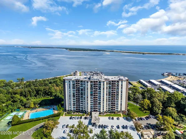 1 Scenic Drive #108, Highlands, NJ 07732