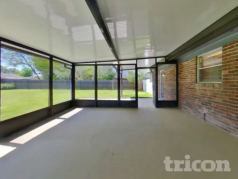 2159 Acorn Mnr — Photo 14