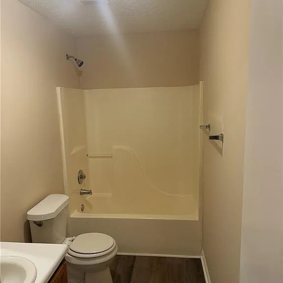 209 E Wilson St #48 — Photo 7