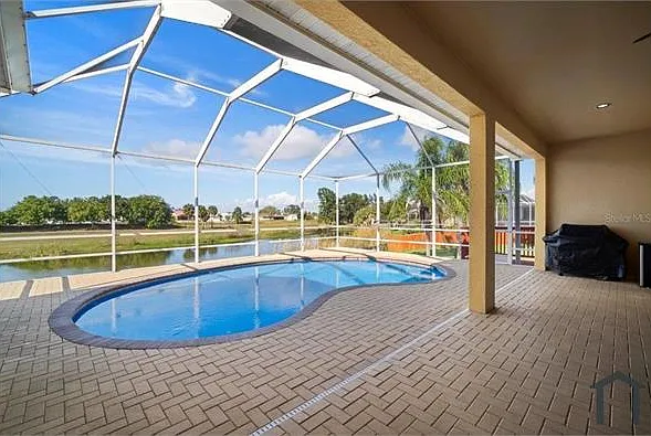 4 bed, 2800 sqft, $7,500 — Photo 3