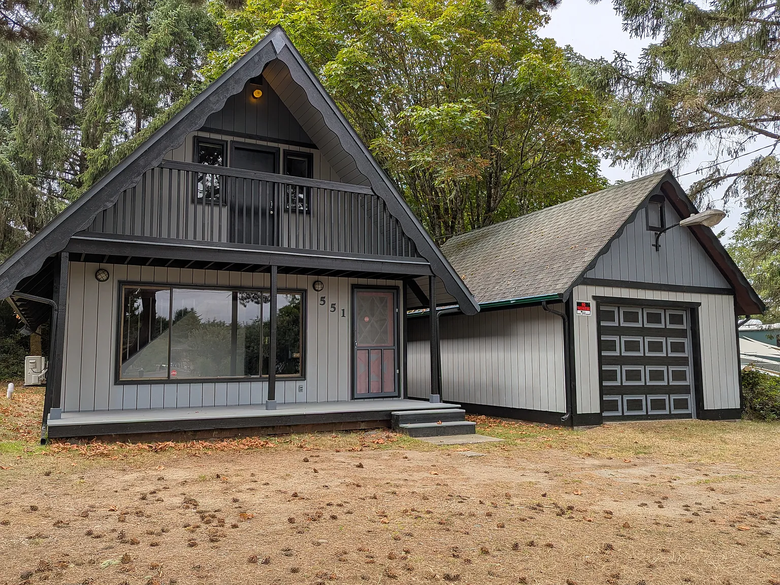 3 bed, 1.5 bath, 1080 sqft, $1,800 — Photo 2