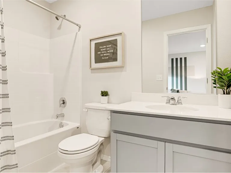 4330 SE Woodford Ct — Photo 5