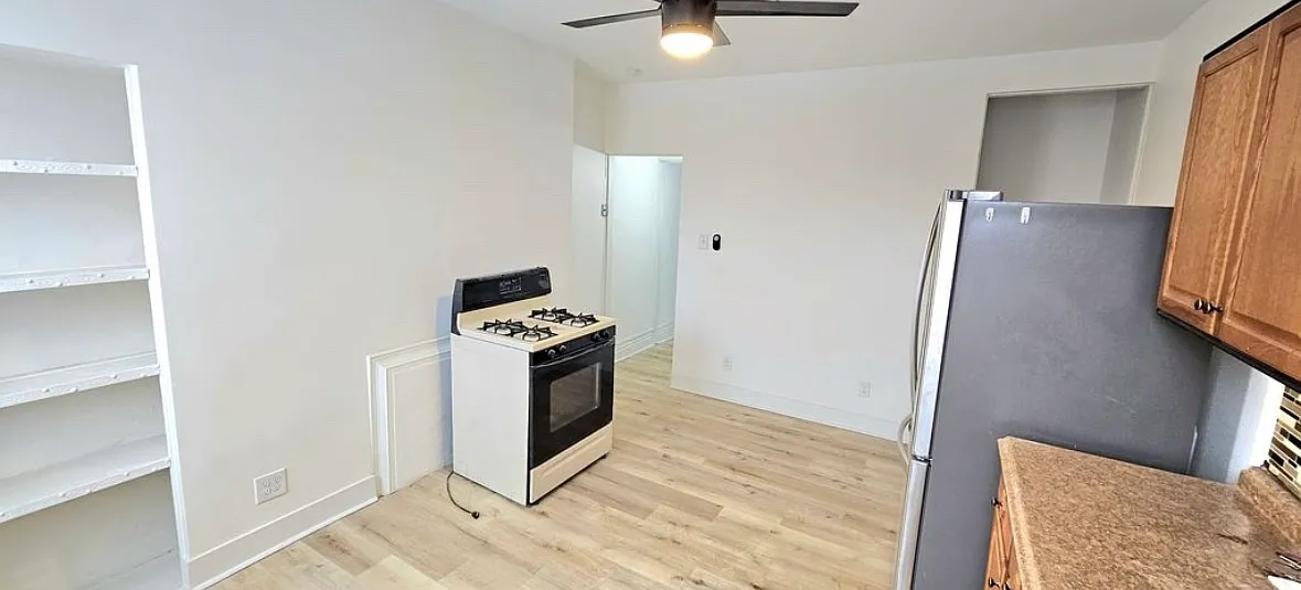 3 bed, $1,449 — Photo 2