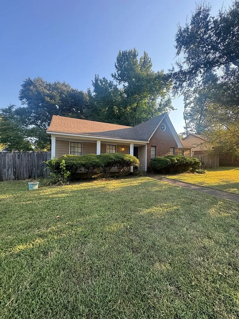 Welcome to 4822 S. Hunters Glen Street! — Photo 1