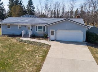 96 Indian Dr, Erie, PA 16511