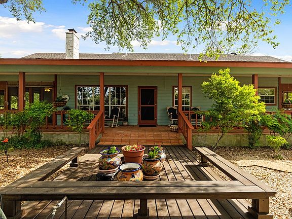 5th image of 1251 Willow Springs Dr