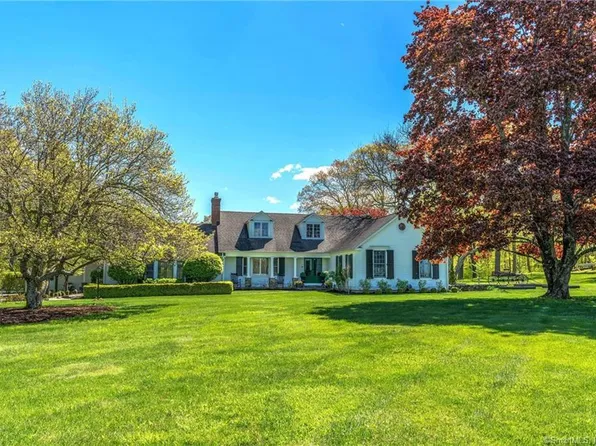 30 Skyline Ridge Road, Bridgewater, CT 06752