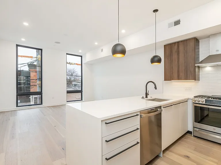 1601 Frankford Ave — Photo 30