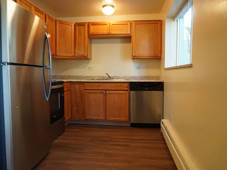 Utilities Included! Downtown Golden Apartments Free Heat, Gas, Water & Trash — Photo 8