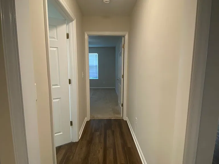 Meridian Park Apartments — Photo 150