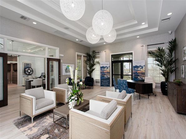 11349 SW Discovery Way #21-302
