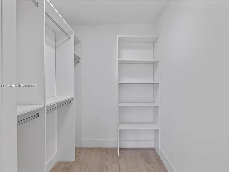 434 SW 10th St #434A — Photo 20