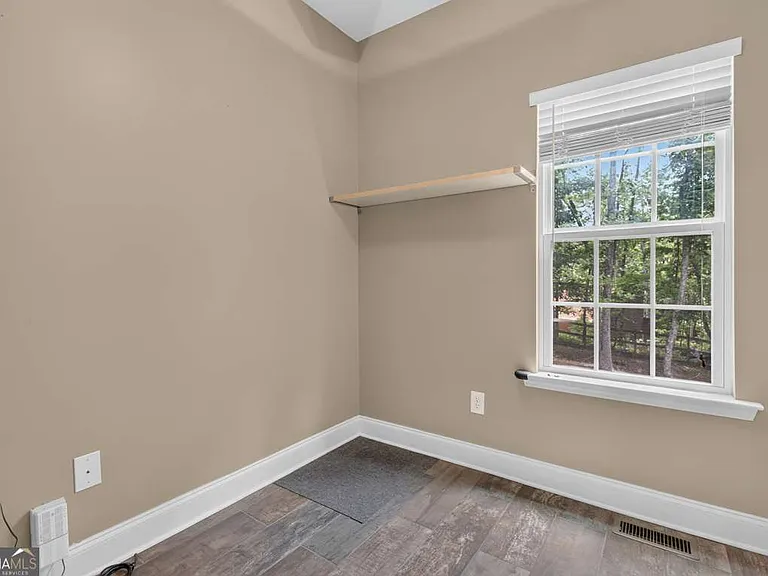 153 Fitzroy Ln — Photo 27