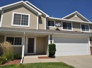855 SE Lakeview Ln, Waukee, IA 50263