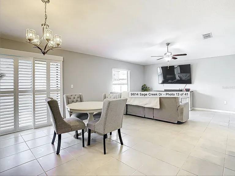 9614 Sage Creek Dr — Photo 16