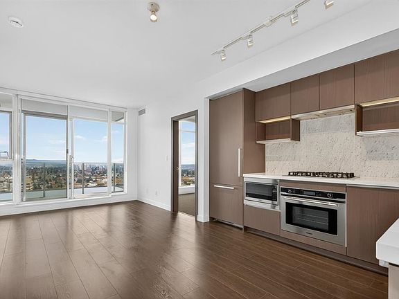 4th image of 6538 Nelson Ave #1610