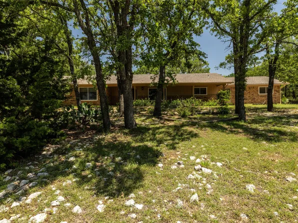 120 Timber Trl, Runaway Bay, TX 76426