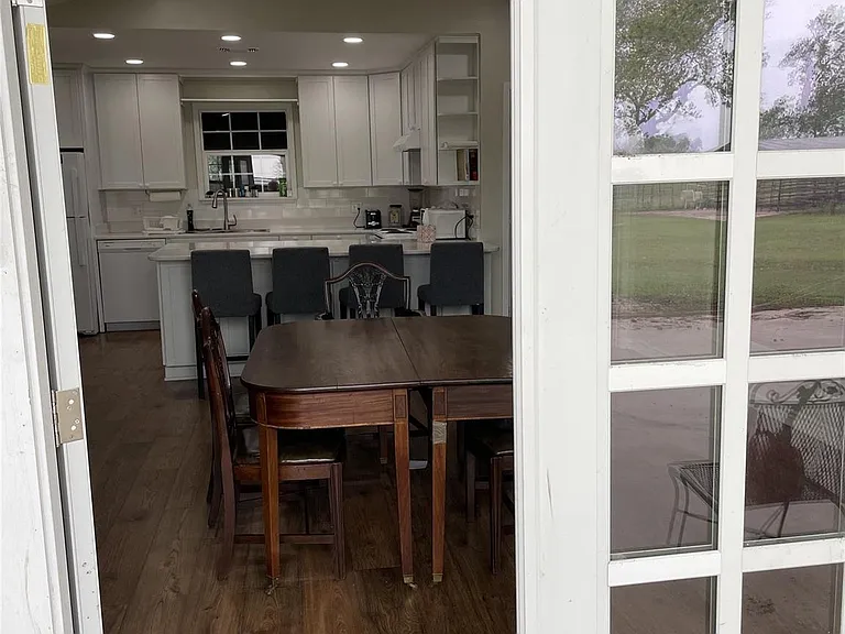 2426 County Road 231 — Photo 3