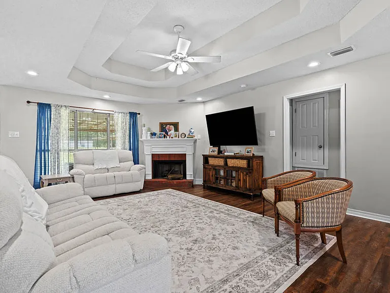 9939 Dreamway Dr — Photo 4