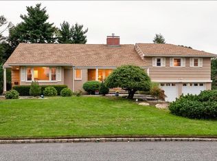 289 Merrymount Dr, Warwick, RI 02888