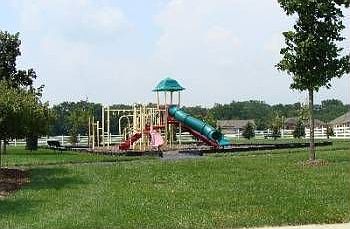 5th image of 103 Derby Ct