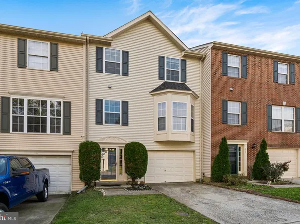 553 Sparkleberry Ter NE, Leesburg, VA 20176