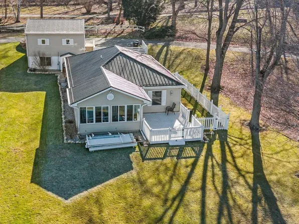 200 Ln 110b West Otter Lake Ln, Angola, IN 46703