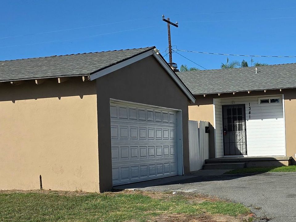 2nd image of 1341 N Braeburn St