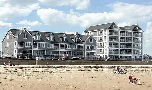377 Ocean Blvd Photo 1