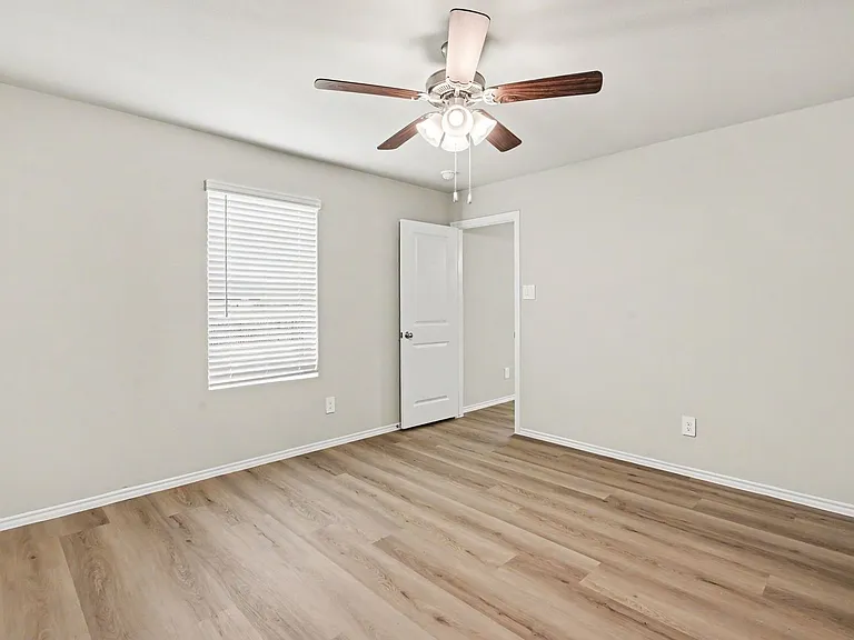 16616 Port Arthur Pl — Photo 9