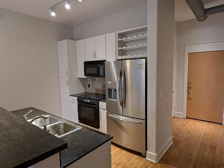 1901 Post Oak Blvd #3215 — Photo 19