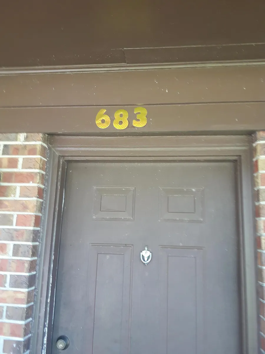 Building Photo - 683 Teleran St