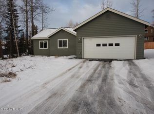 18885 Eagle River Rd, Eagle River, AK 99577