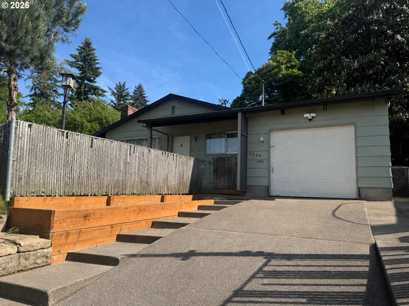 3660 NE Lombard St, Portland, OR 97211