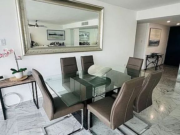 5th image of Laguna Terrace Condominiums #6