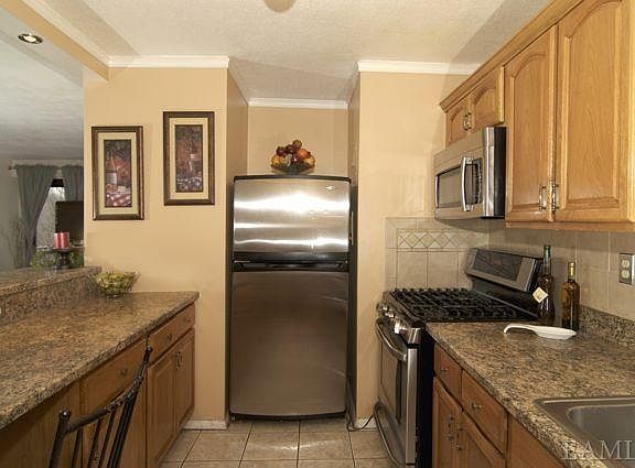4th image of 155 Ferris Ave APT 6D