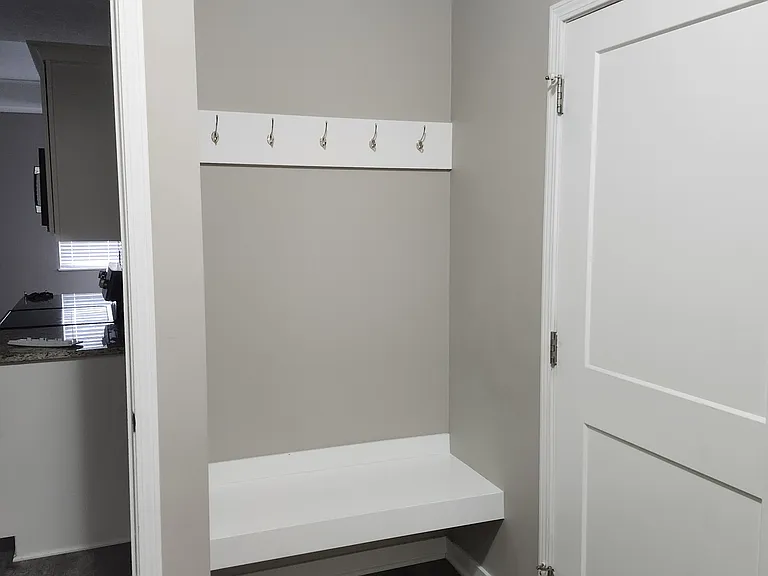 1723 N Newberry Ct — Photo 7