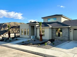 296 E 1100 N #19, Hurricane, UT 84737