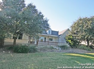 104 River Frst, Castroville, TX 78009