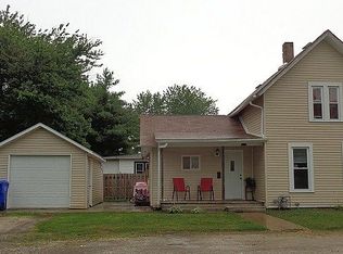 122 E 7th St, Kewanee, IL 61443