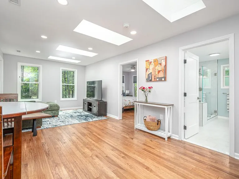 1020 Burning Tree Dr — Photo 30