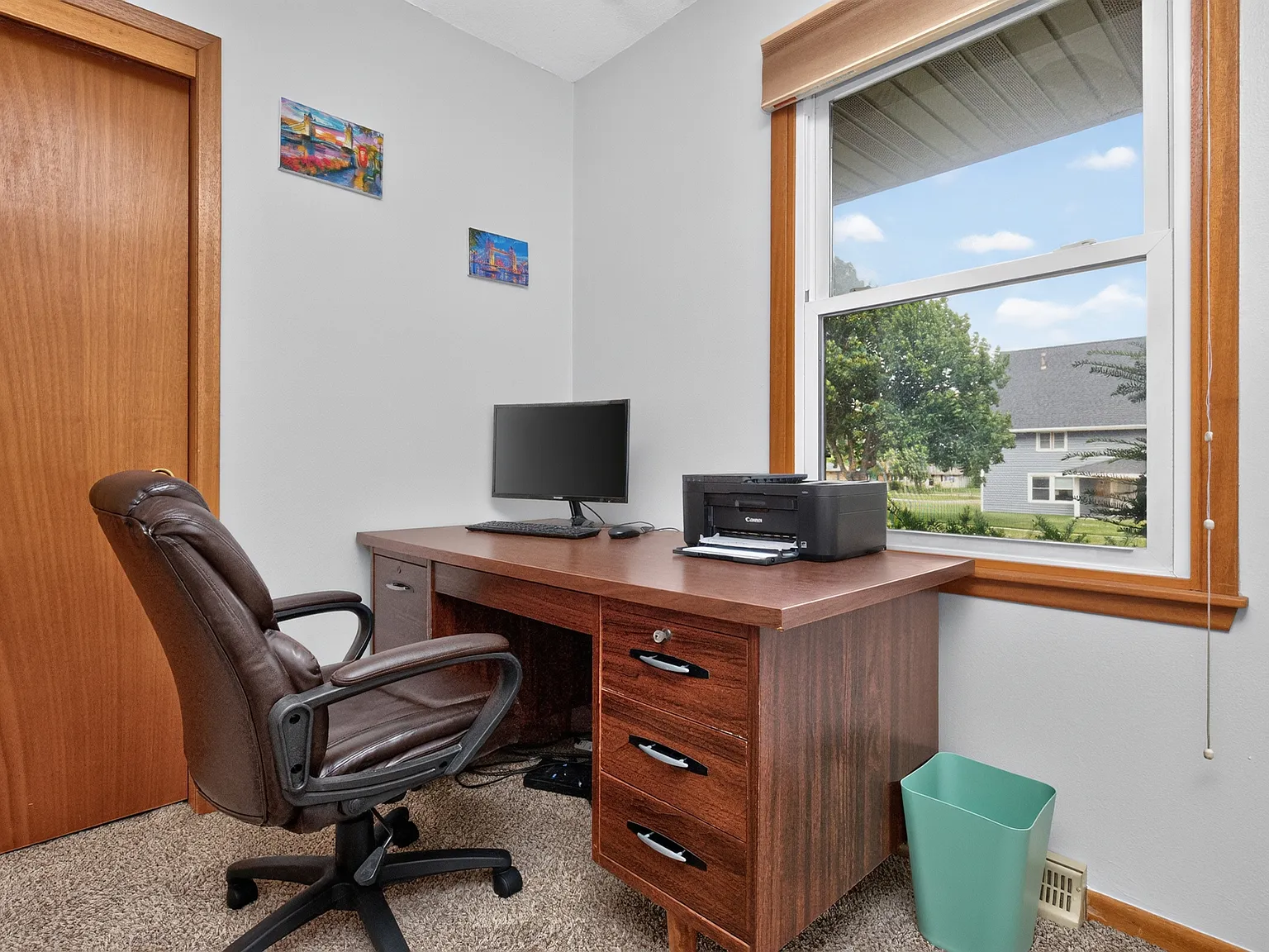 3 bed, 2.5 bath, 1800 sqft, $2,150 — Photo 3