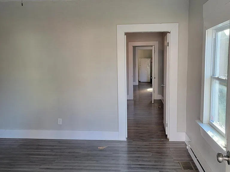 1788 W Gaulbert Ave — Photo 2