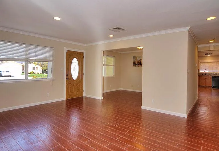 Front Door & Den: Can be converted into an office, study or 5th bedroom